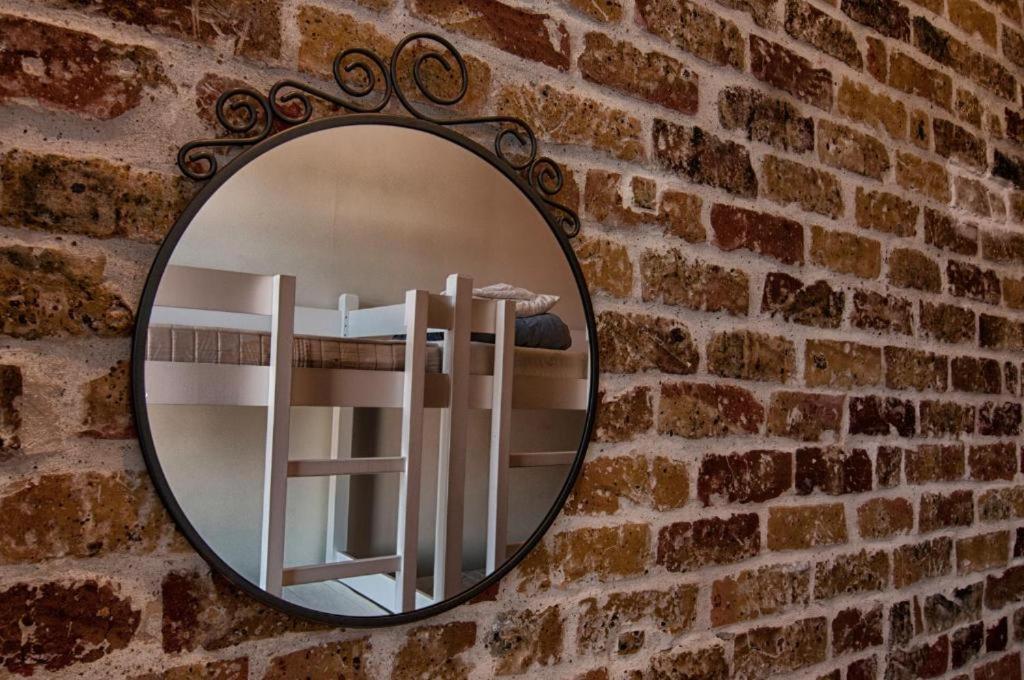 Hostel Lybeer Private Rooms Just For Two! Брюж Екстериор снимка