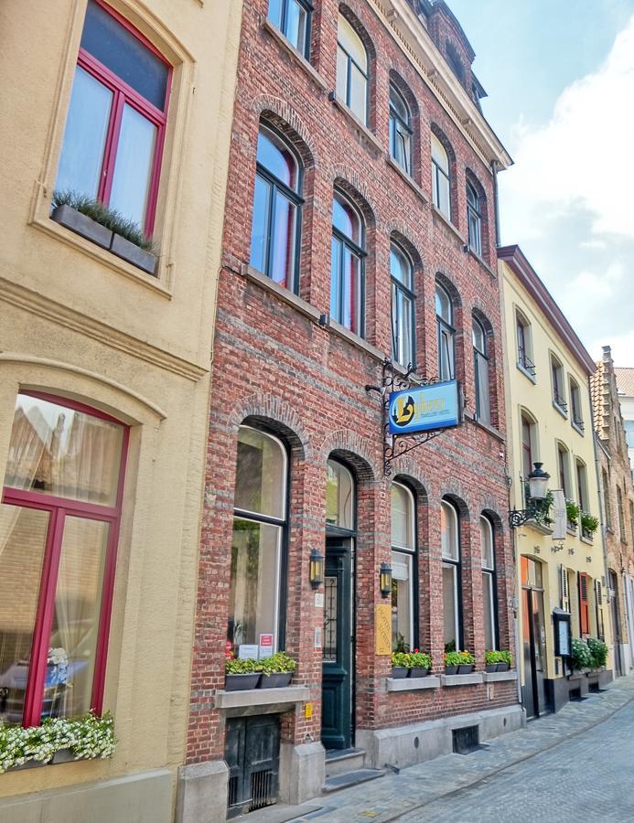 Hostel Lybeer Private Rooms Just For Two! Брюж Екстериор снимка