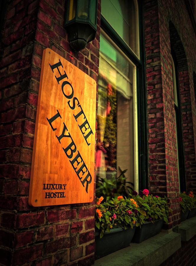 Hostel Lybeer Private Rooms Just For Two! Брюж Екстериор снимка